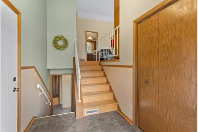 555 S Oak Drive, Vadnais Heights, MN 55127 - Photo 33