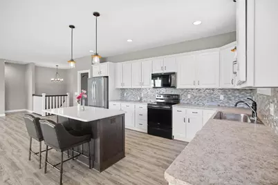 820 Fieldcrest Drive, Mankato, MN 56001 - Photo 13