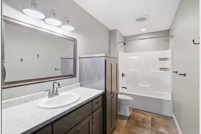 820 Fieldcrest Drive, Mankato, MN 56001 - Photo 29
