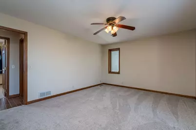 29558 Pumpkin Hill Road, Le Sueur, MN 56058 - Photo 17