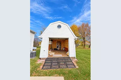 18913 Frontage Road, Detroit Lakes, MN 56501 - Photo 9