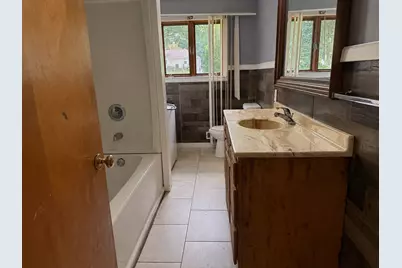 409 Lynwood Drive, Albert Lea, MN 56007 - Photo 13