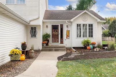 828 Lancer Drive NE, Owatonna, MN 55060 - Photo 3