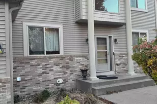 10344 Quail Cir N, Brooklyn Park, MN 55443 - Photo 3