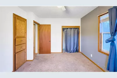 1017 S 4th Avenue, Albert Lea, MN 56007 - Photo 9