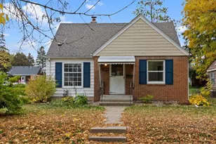 2942 Zenith Ave N, Robbinsdale, MN 55422 - Photo 1