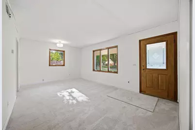 5408 34th Place N, Crystal, MN 55422 - Photo 3