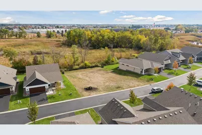 2890 Eastview Court, Anoka, MN 55303 - Photo 23