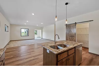 2890 Eastview Court, Anoka, MN 55303 - Photo 5