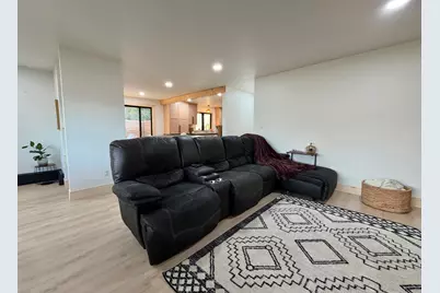 345 Merriam Avenue N, Thief River Falls, MN 56701 - Photo 11