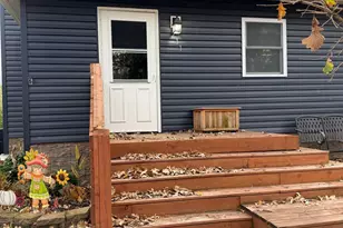 211 Park St, Emmons, MN 56029 - Photo 1