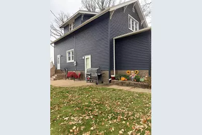 211 Park Street, Emmons, MN 56029 - Photo 3