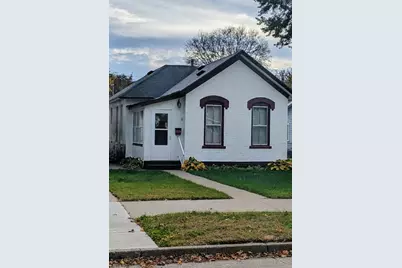 619 E King Street, Winona, MN 55987 - Photo 1