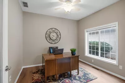 162 Lakeview Road E, Chanhassen, MN 55317 - Photo 17