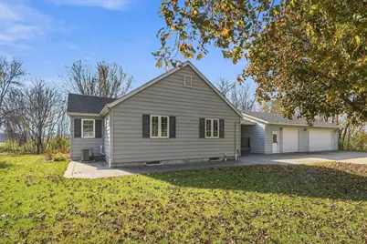 1514 23rd Street, Glencoe, MN 55336 - Photo 3