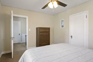 306 Barry Ave N, Wayzata, MN 55391 - Photo 29