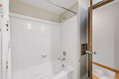 9924 Little Circle, Bloomington, MN 55437 - Photo 21