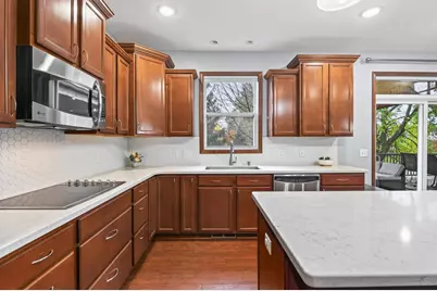 7469 63rd Street S, Cottage Grove, MN 55016 - Photo 9