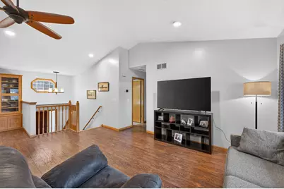 30573 Redding Avenue, Shafer, MN 55074 - Photo 9