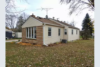 207 1st Avenue N, Lester Prairie, MN 55354 - Photo 3