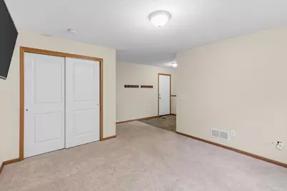 911 Ledgestone Drive, Mahtomedi, MN 55115 - Photo 27