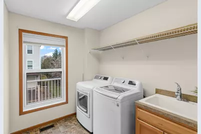 911 Ledgestone Drive, Mahtomedi, MN 55115 - Photo 17