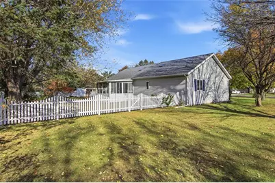 1432 Perry Street, Chippewa Falls, WI 54729 - Photo 31