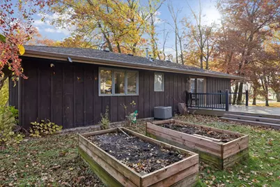 16640 N Hillcrest Court, Eden Prairie, MN 55346 - Photo 35