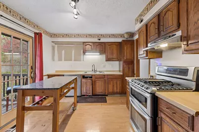 16640 N Hillcrest Court, Eden Prairie, MN 55346 - Photo 13
