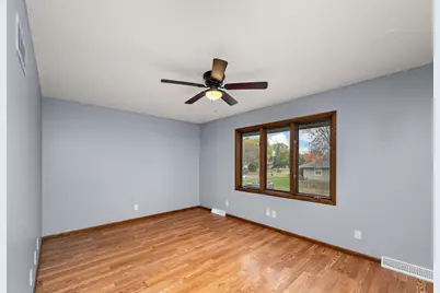 801 E 71st Street, Richfield, MN 55423 - Photo 11