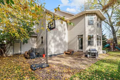 18615 Irvine Trail, Lakeville, MN 55044 - Photo 7