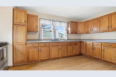 34 N 5th Street, Barron, WI 54812 - Photo 9