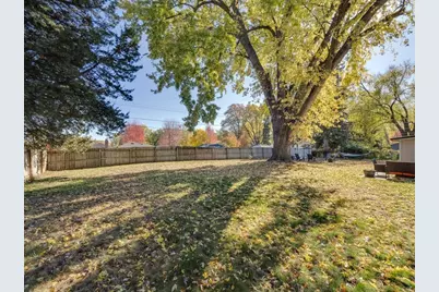 9101 Russell Avenue S, Bloomington, MN 55431 - Photo 17