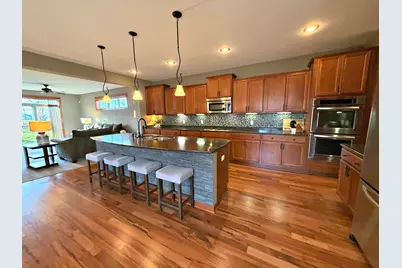 4692 159th Street W, Apple Valley, MN 55124 - Photo 9