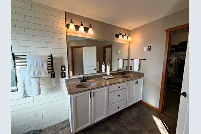 4692 159th Street W, Apple Valley, MN 55124 - Photo 21