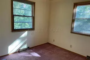 802 11th Ave N, Moorhead, MN 56560 - Photo 25