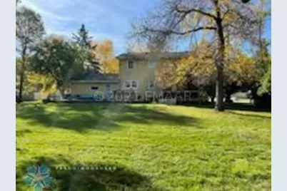 802 11th Avenue N, Moorhead, MN 56560 - Photo 5
