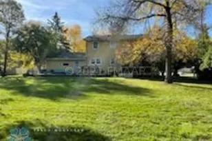 802 11th Ave N, Moorhead, MN 56560 - Photo 5