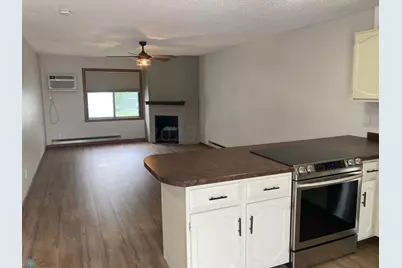 204 5 Street NW #D, Dilworth, MN 56529 - Photo 3