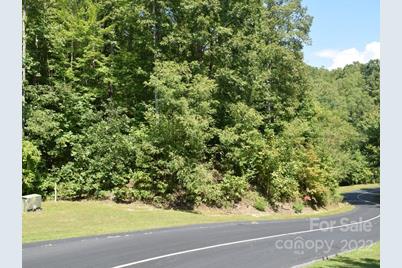 216 Mountain Crest Drive #34, Hendersonville, NC 28739 - Photo 1