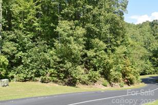 216 Mountain Crest Dr, Hendersonville, NC 28739 - Photo 1