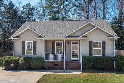 2300 Nuthatch Dr Rock Hill Sc 29732 Mls 3589159 Coldwell Banker