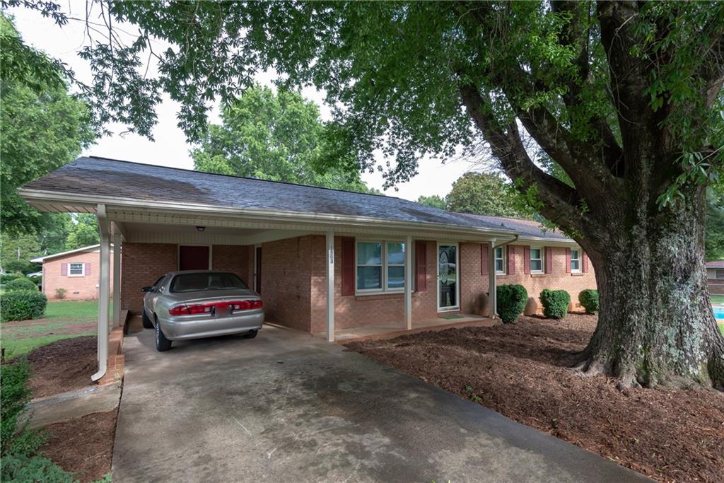 1504 County Home Rd Conover Nc 28613 Mls 3636988 Coldwell Banker