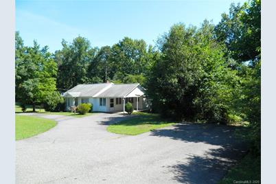 1752 Cove Rd Rutherfordton Nc 28139 Mls 3645029 Coldwell Banker