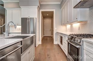 309 Audrey Pl, Charlotte, NC 28226 - Photo 9