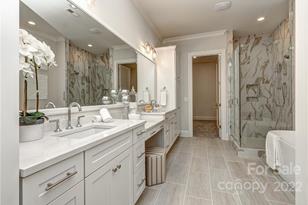 313 Audrey Pl, Charlotte, NC 28226 - Photo 17