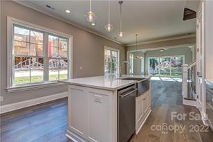 409 Audrey Pl, Charlotte, NC 28226 - Photo 9