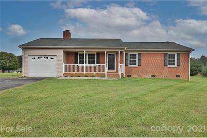 1009 Margrace Road - Photo 1