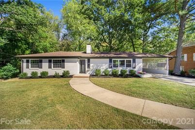 410 Oakwood Drive - Photo 1