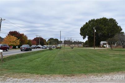 768 River Highway, Mooresville, NC 28117 - Photo 1
